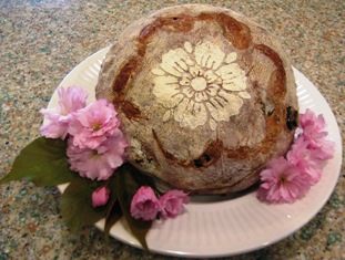 IMG_3776.1%20cherry%20blossom%20bread.JP