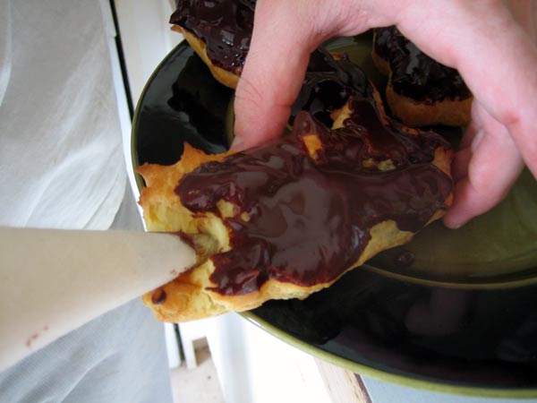 filling eclairs