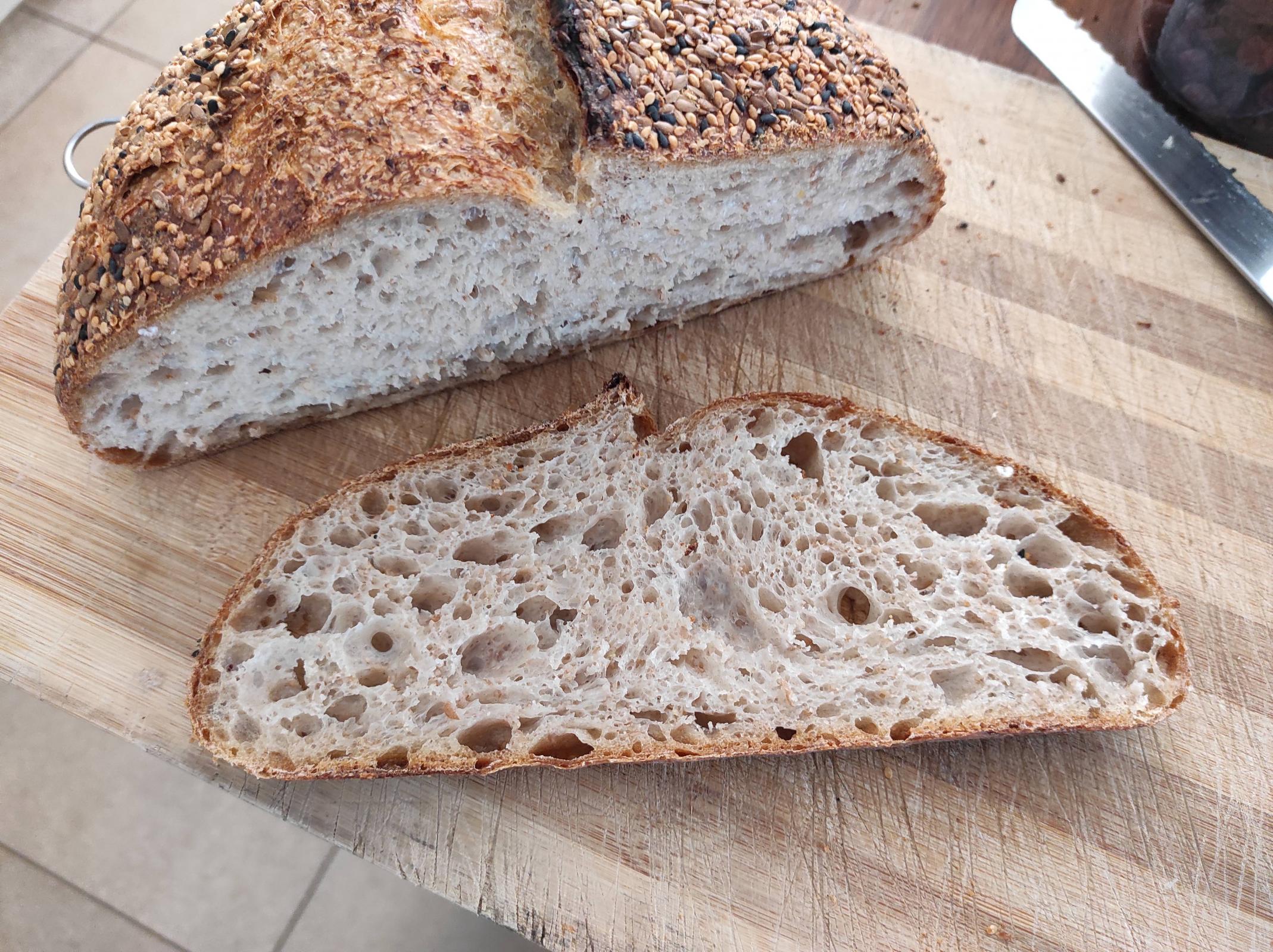 Wholemeal With Cracked Wheat Coarse Bran Bits 