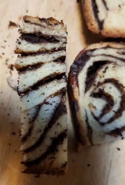 Babka loaf side crumb 1