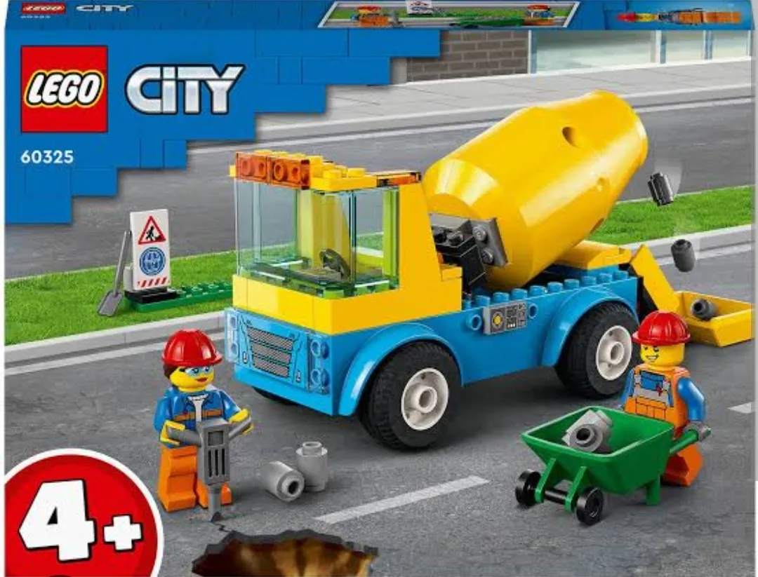 Toy cement mixer