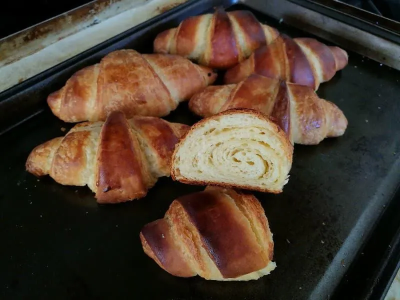 croissant 2.jpg