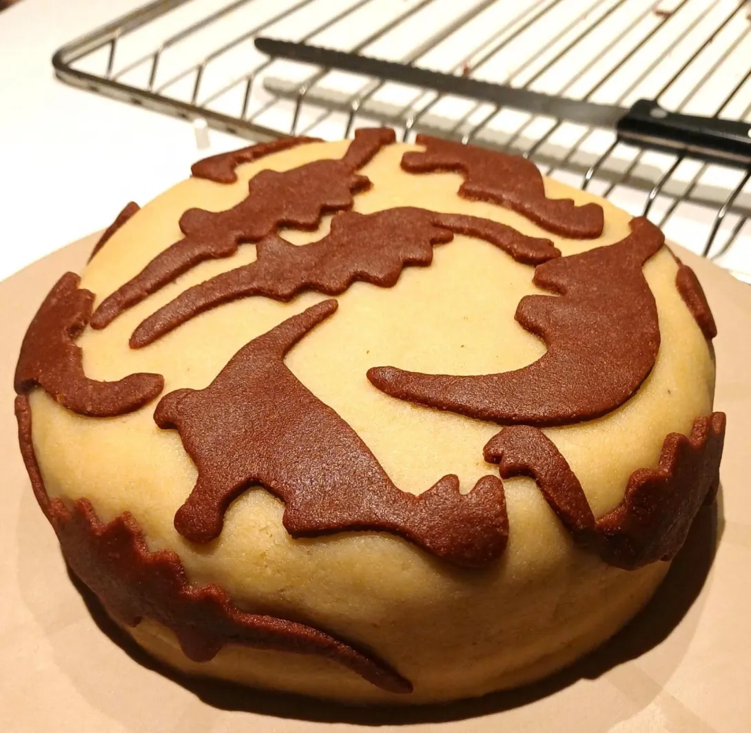 dino cake.jpeg