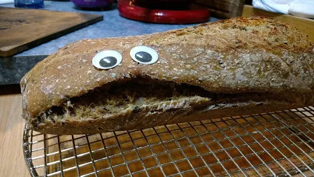 I baked a slugbread!